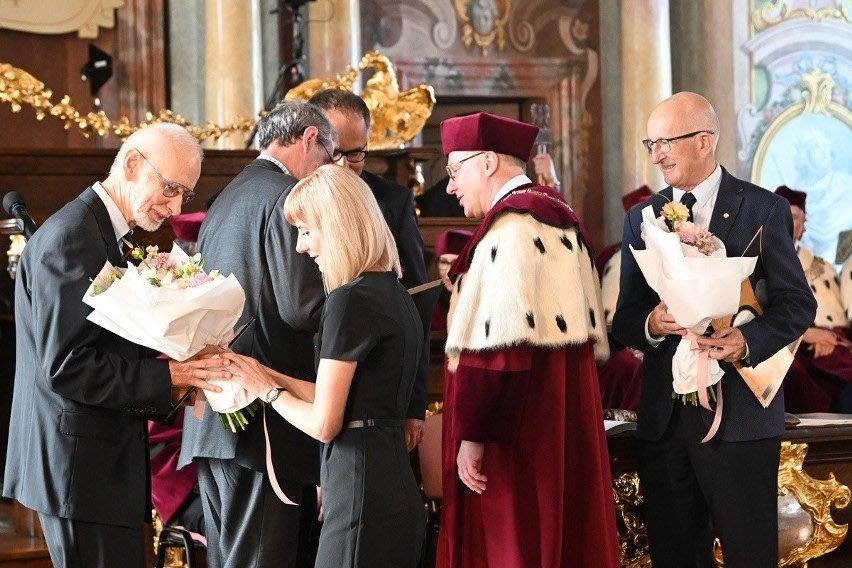 Profesor Lechosław Latos Grażyński pierwszy z prawej